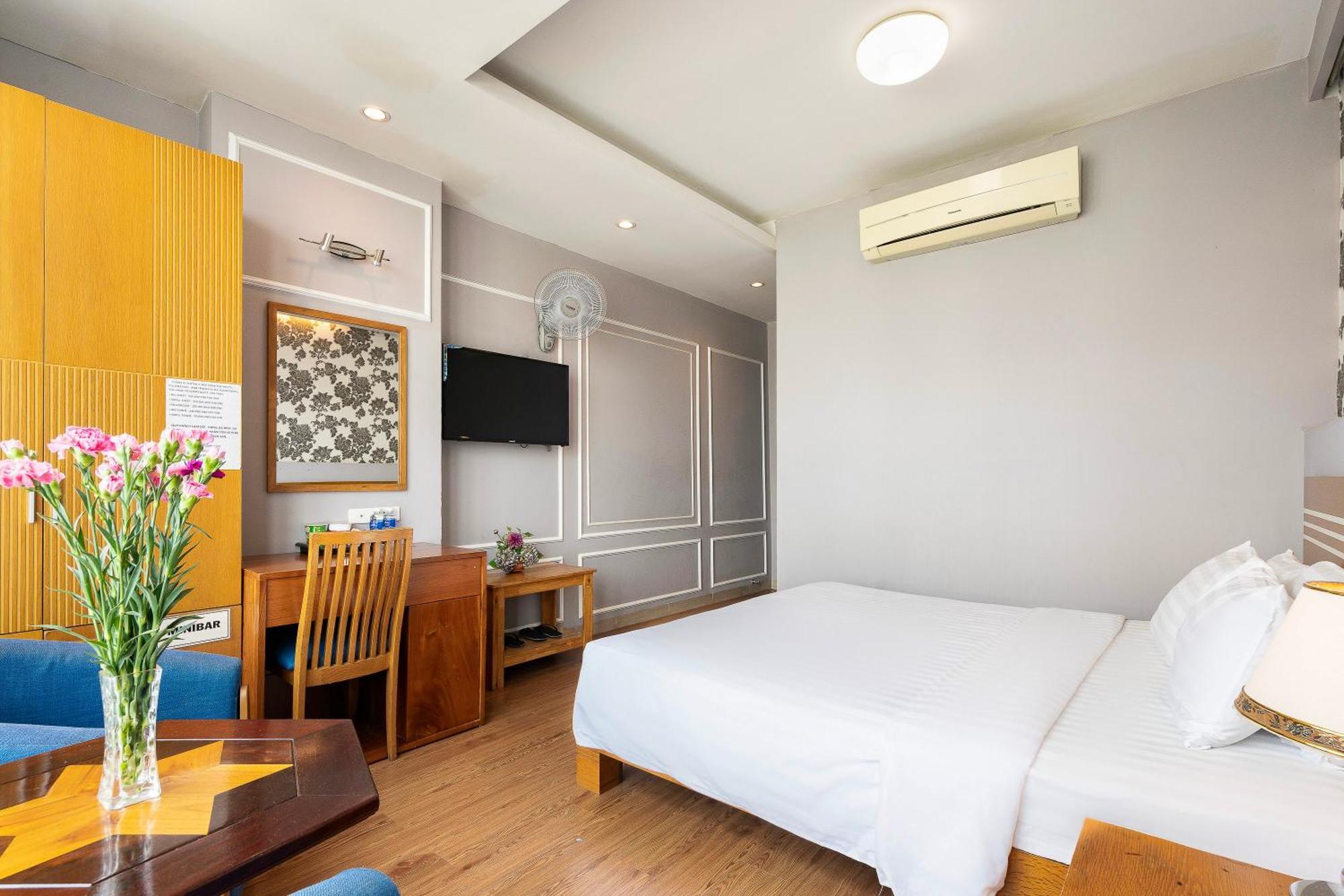 Lucky Star Hotel - Bui Vien Walking Street Ho Chi Minh-staden Exteriör bild